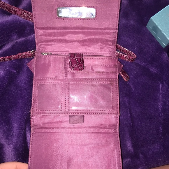 Women’s purple crossbody bag - Picture 4 of 6